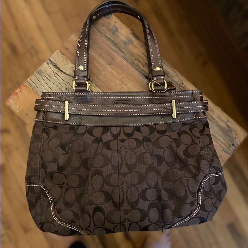 Coach Signature Jaguard purse